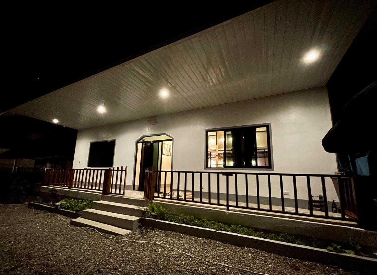 Momo Hostel Moalboal Esterno foto