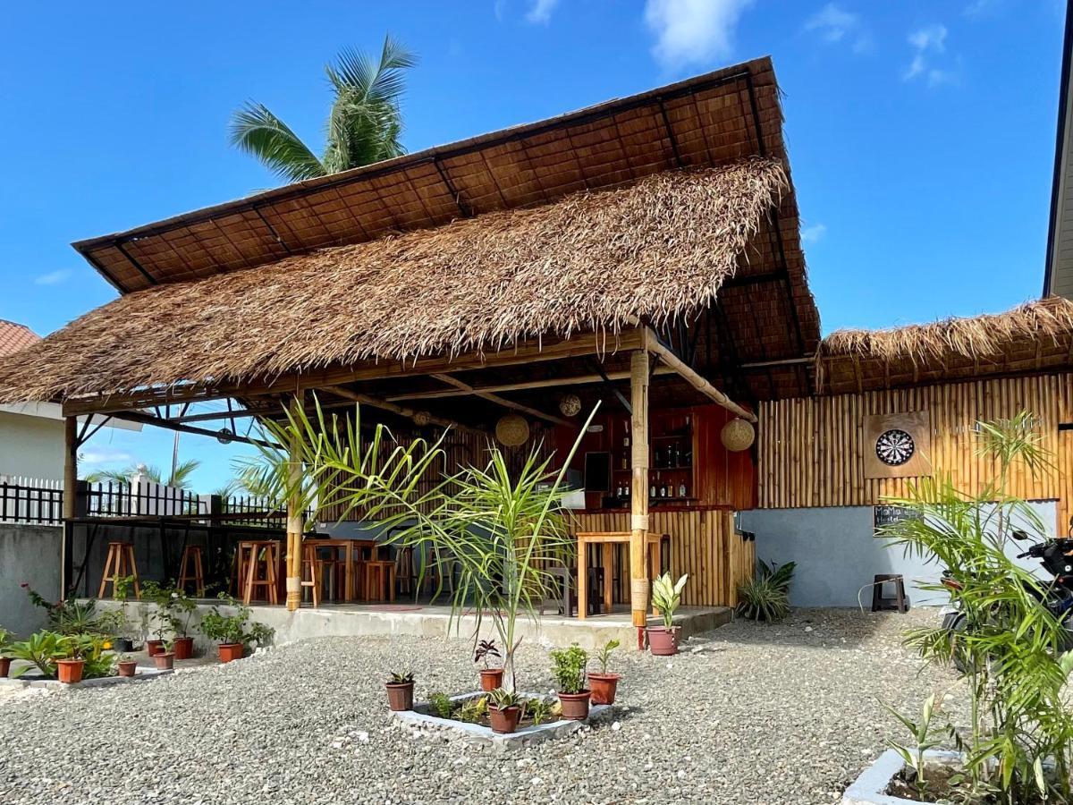 Momo Hostel Moalboal Esterno foto